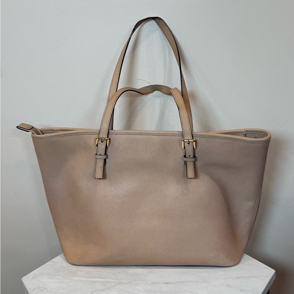 Michael Kors Pale Pink Leather Tote Bag - Picture 2 of 9